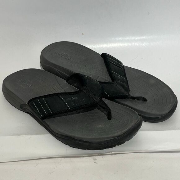 Crocs Men's Black Swiftwater Leather Iconic Comfort Flip Flop Sandals Size 13 - Picture 1 of 11